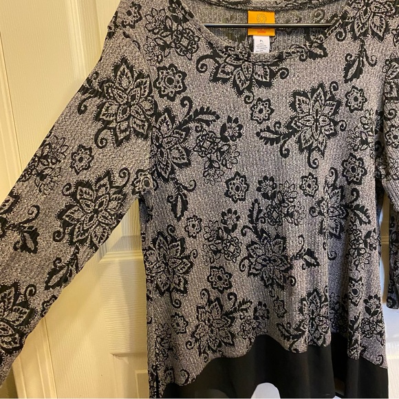 P/L | Ruby Rd. Tunic Top - Picture 2 of 7